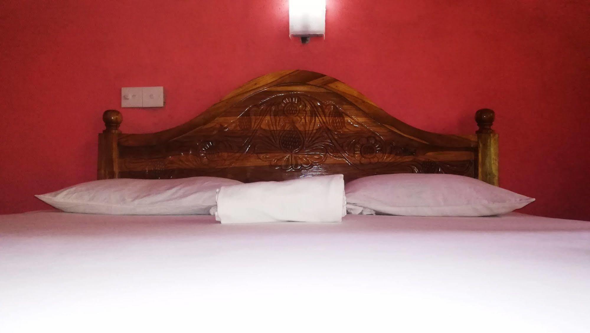 Bluesky Guest House Dambulla Exterior photo